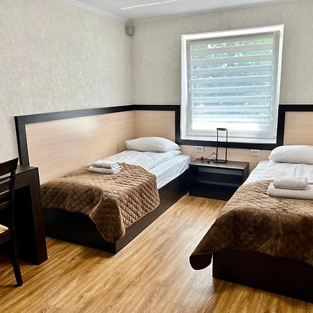 Hotel Koral Cernăuți Exterior foto
